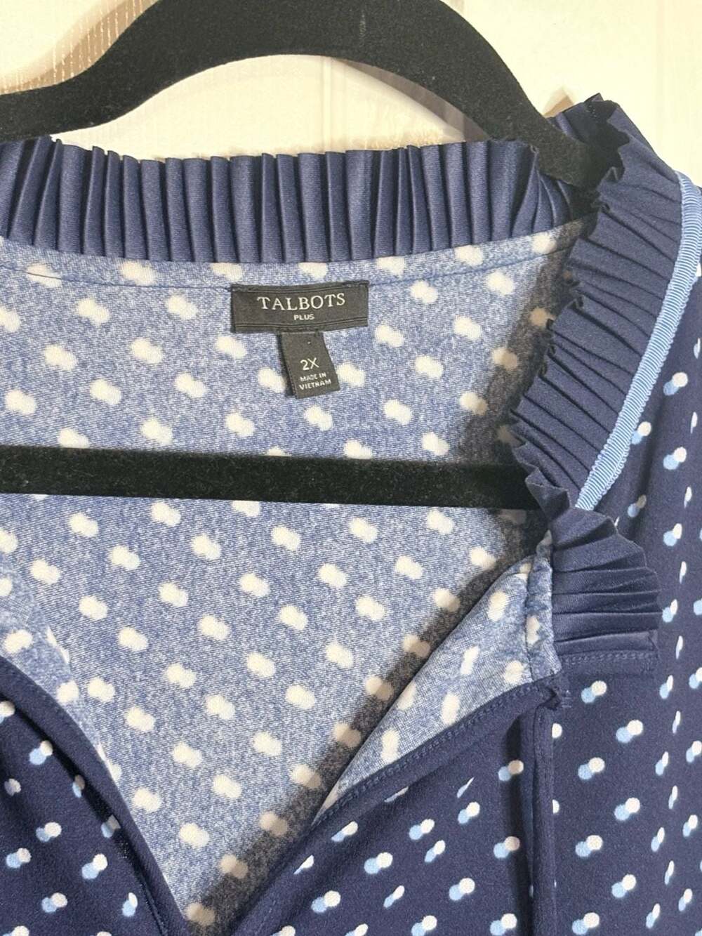 Talbots Plus Size 2X Navy Blue Polka Dot Pleated Neck Long Sleeve Blouse #419 - Picture 3 of 5